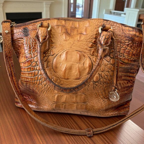 Brahmin Tan Croc Embossed Leather Tote Bag Distressed Vintage Rustic Boho - Picture 1 of 10